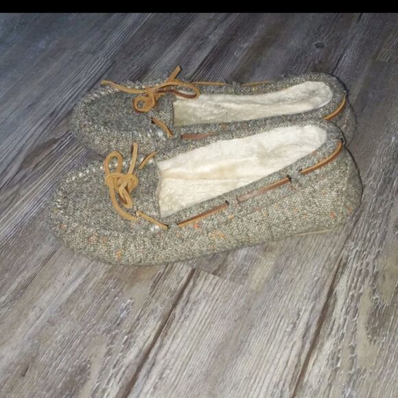 Minnetonka grayish tweed moccasins Sz 8. EUC only worn a few times - Picture 2 of 8